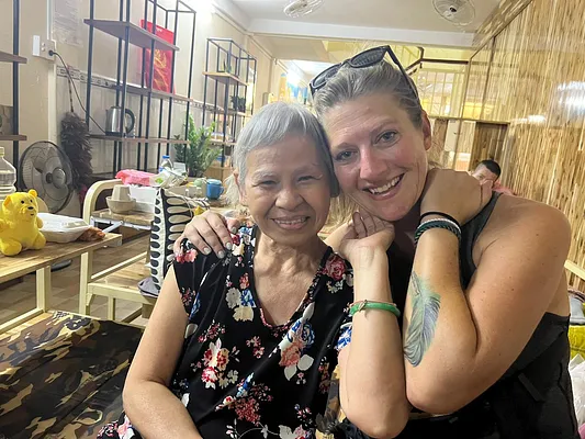 Experience of KK and Eileen in Vietnam